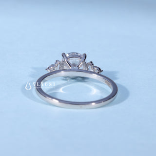 1.0CT Round Cut Moissanite Diamond Cluster Engagement Ring