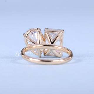 1.0CT Emerald & Pear Cut Moissanite Diamond Toi Et Moi Unique Engagement Ring