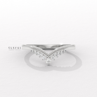 vintage style curved diamond band