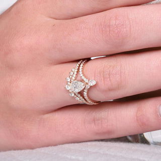 2.25tcw Vintage Pear Cut Moissanite Halo Bridal Engagement Ring Set