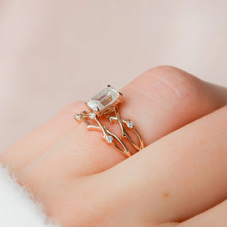 1.10tcw Emerald Cut Moissanite Twing Halo Bridal Engagement Ring Set