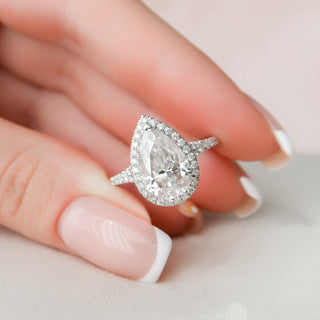 3.0CT Pear Halo Moissanite Split Shank Diamond Engagement Ring