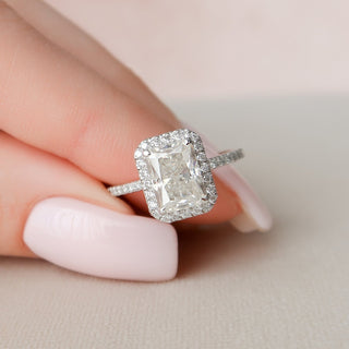 2.0CT Radiant Cut Halo Moissanite Diamond Engagement Ring