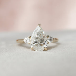 2.0CT Pear Three Stone Moissanite Diamond Engagement Ring