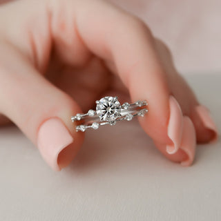 1.30tcw Round Cut Moissanite Halo Bridal Engagement Ring Set