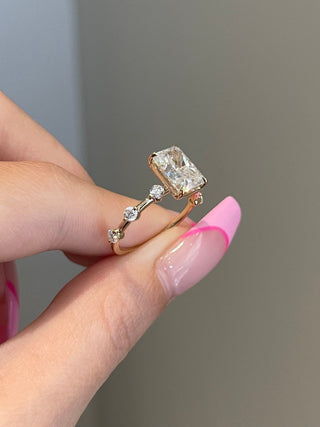 2.50ct Radiant Cut Moissanite Diamond Engagement Ring